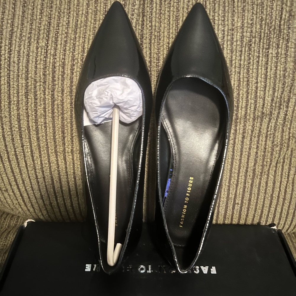 New York & Company Black Pointed Flats